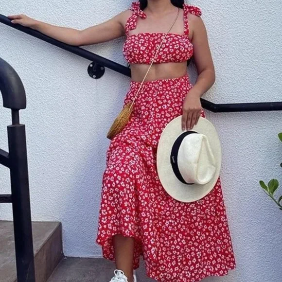 Red Ditsy Floral Print Cami Top & maxi Skirt Set - Picture 2 of 7